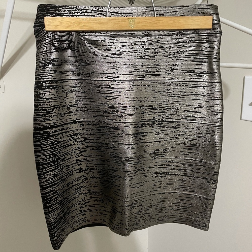 BCBGMAXAZRIA pencil skirt